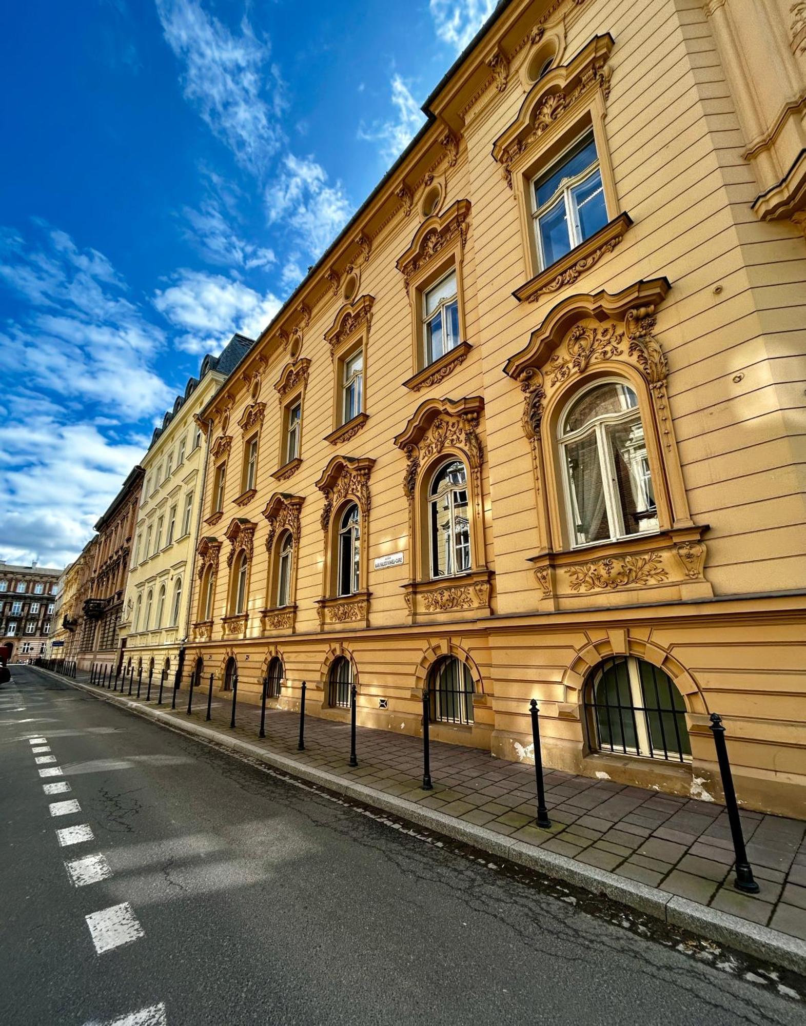 Harmony Aparthotel Kraków Zewnętrze zdjęcie